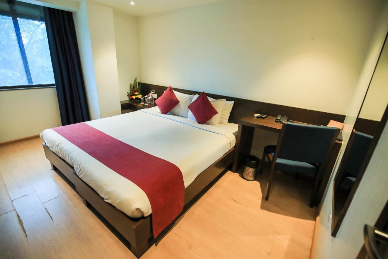 Hotel German Palace Near To Airport Gandhinagar Exterior foto
