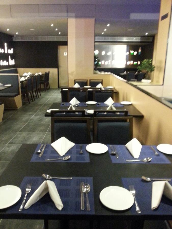 Hotel German Palace Near To Airport Gandhinagar Exterior foto